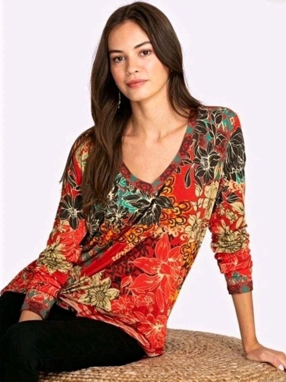 Johnny Was Floral V-Neck Long Sleeve Top in Red / Green - XXS